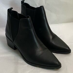 💛Women's Elegant Dolce Vita Classic Pointed Toe Stacked Heel Ankle Booties